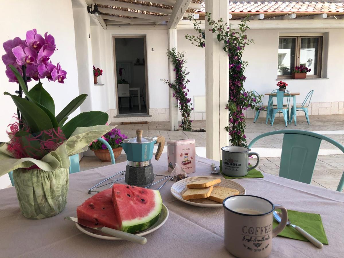 Domus Deiana Case Vacanza San Giovanni Suèrgiu Buitenkant foto