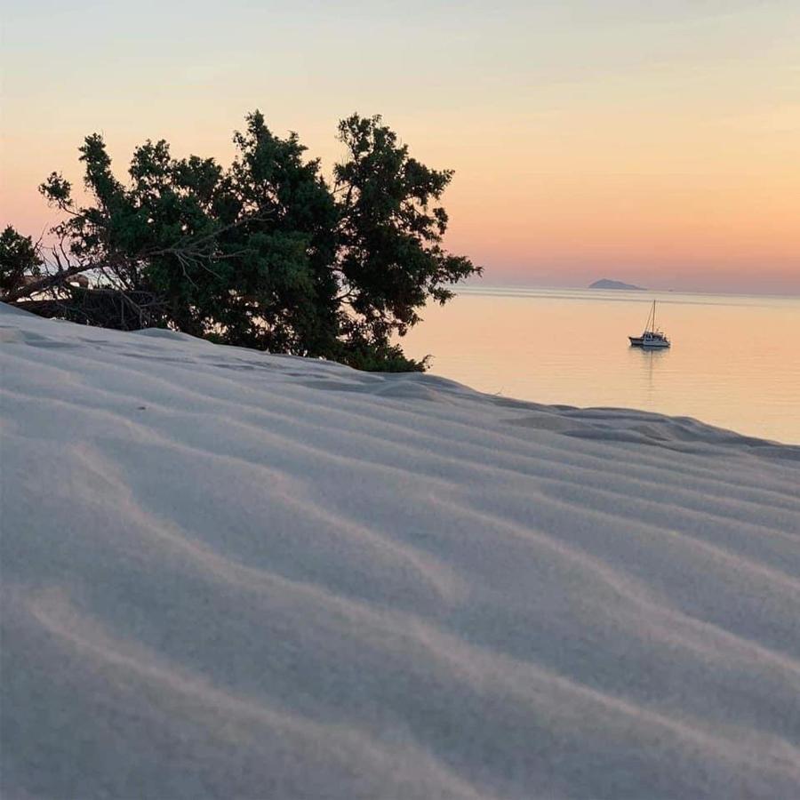 Domus Deiana Case Vacanza San Giovanni Suèrgiu Buitenkant foto