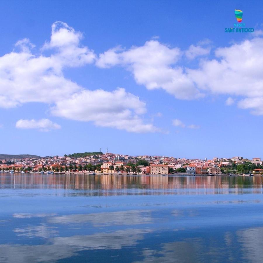 Domus Deiana Case Vacanza San Giovanni Suèrgiu Buitenkant foto