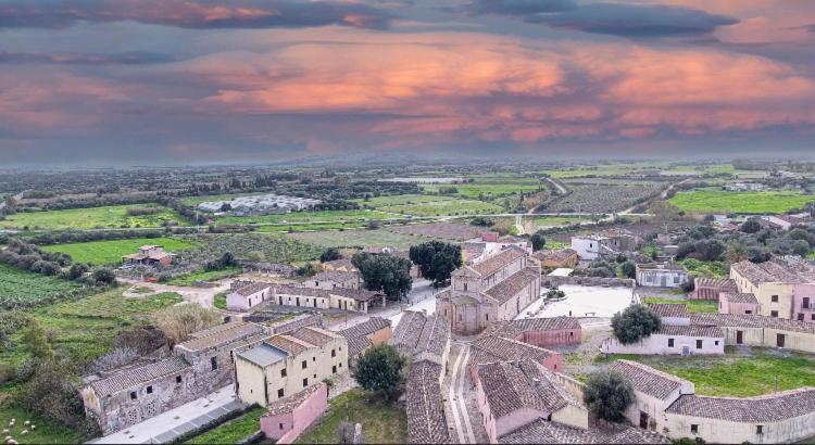 Domus Deiana Case Vacanza San Giovanni Suèrgiu Buitenkant foto